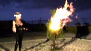 Kelly Gets a Tree - Starring: Kelly Madison - PornFidelity