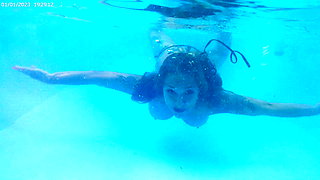 Underwater - Melisa the Mermaid