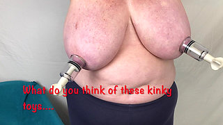 Mrs Mature Feet Playing with Kinky Titty Toys