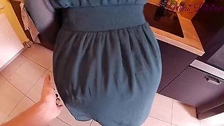 Amateur MILF Nini Divine Pulls Down Big Panties for Kitchen Doggy Style Fuck