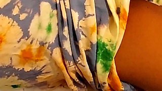 Sri Lankan - Accidentally Went Step Sisters Bed Room - Sexy Nighty Frock - Asian Hot Couple