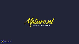 Arwen Is A Hot Facesitting Milf Who Loves To Get Her Mature Pussy Licked