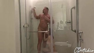 Stepdaughter Shower Fuck - Dad Catches Teen Slut in Bathroom