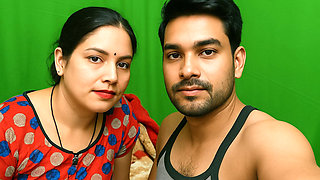 Indian Bhabhi and Boyfriend Sex in Oyo Hotel Room - Hindi Audio