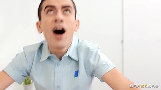 Lustful pornstar Blondie Fesser sex emotional clip