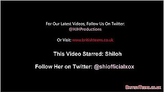 Lola Rae In Hot British Redhead Gives Teasing Handjob