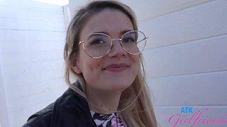 Riley Rose stops for a piss in a car, showing her slutty side.