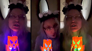 Sissy Doesn’t Go Toilet. Sissy Pisses in Panties.