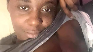 FEMALE RAPPER EXPOSED : (new famous girl)