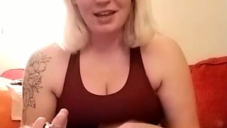 amateur blonde solo webcam