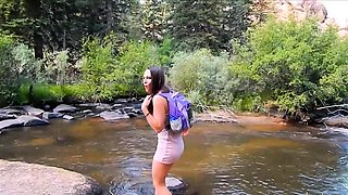 Slender babe with a lovely ass gets fingered in the outdoors