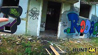 Hunt4k. red haired babe was truly innocent to fuck while gf was witnessing