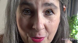 Grace Encourages You to Masturbate with Her