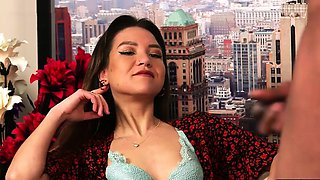 Greedy busty voyeur enjoys BBC job