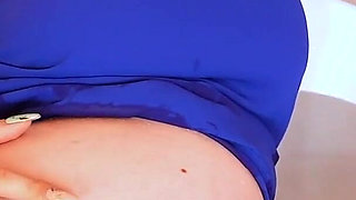 Bathroom Time for My 9 Month Pregnant Belly