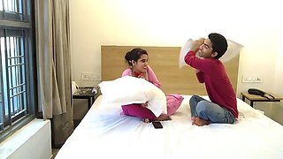 Jawan Sali Ka Boor Faad Diya Pel Ke