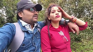 Sona Bhabhi Hot Kissing and Boobs Press by Boyfriend in Forest - Indian Desi Girl Fingering Scene