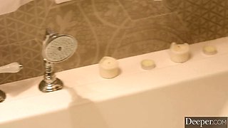 Romantic shower sex between a white chick and her BBC