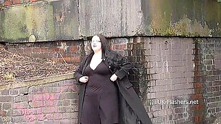 BBW amateur Emmas public masterbation and outdoor flashing of fat gal in homemade exhibitionist footage for voyeurs
