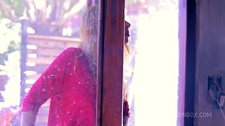 Anal Play With An Extreme & Huge Sea Monster