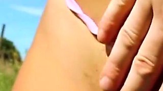 Amateur Latina Brunette Cameltoe Outdoors