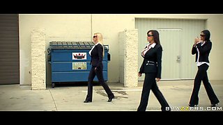 Reservoir Sluts With Johnny Sins, Nikki Benz, Lisa Ann, Scott Nails - Brazzers