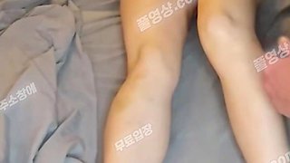 5804 외국에서 마사지받으며 자위하는 한국인 1-3 Korean 텔레 UUB892