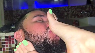 Mistress Lohan - Goddess Lohan - Worship My Feet While I
