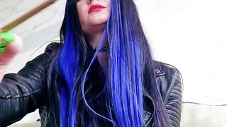 Good morning with a smoking fetish from a hot dominatrix.