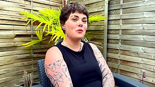 Gina, 27 years old, a very naughty French teacher... - Jacquie et Michel TV