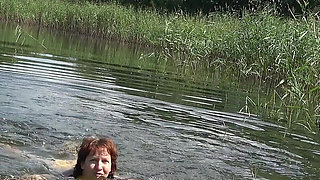 Hera Harding Shows Wrinkled Feet After Swimming Naked