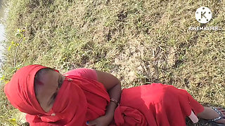 Indian village Desi Local bhabhi and boy friends sex video Hindi odio