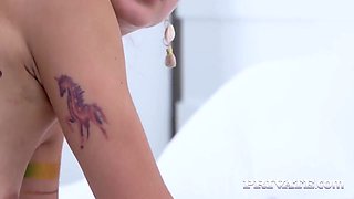 Sexy Brunette Gets Fucked By The Huge Cock After The Photoshoot Near The Pool