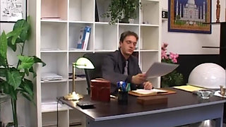 The Secretary Is Late to Make Amends and Gets Fucked by the Boss.