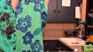 Chubby blonde brianna solo masturbation