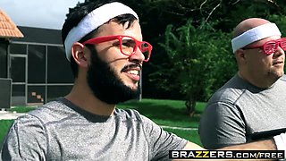 Brazzers - Dirty Masseur - An Athletes Touch