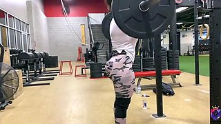 Sexy babe fuck after work out