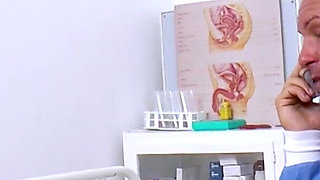 Doctor, Nurses & Patients (4 Scenes)