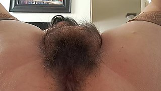 MILF Clitoris Massage