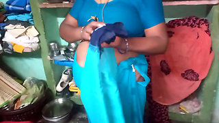 Indian aunty saree changing porn video