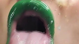 Green Minty Lipstick Glossy Pouty Bimbo Kisses 1080 Fhd