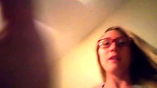 Amateur teen gives pov lapdance