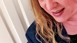 Stepmom Can't Stop Thinking About Anal
