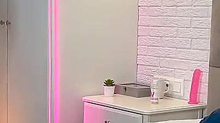 Masturbating to a Guy From the Beach