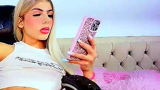 Shemale tranny enjoying solo masturbation