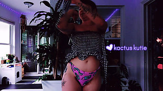 Trying on kute klothes while it gets dark outside