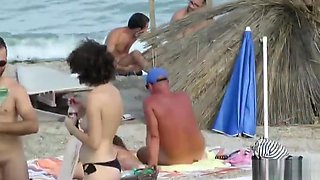 Amateur Nudist Voyeur Beach - Mature Close Up Pussy