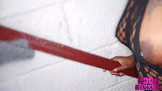 Gorgeous black cougar horny sex clip