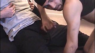 Straight Boy Enrique Gives Head