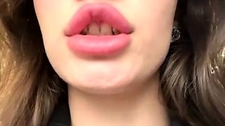 Shy_priincess masturbates in public toilet